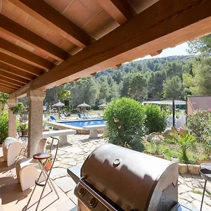 Mountain Beach Villas: Family-friendly Retreat For Active Travelers Port de Pollenca